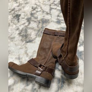 UGG Dree Leather Boots